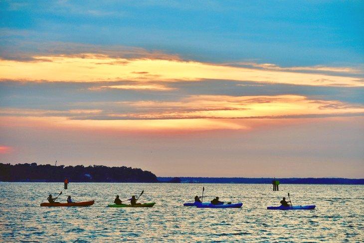 Paseo en kayak al atardecer en la Isla Hilton Head