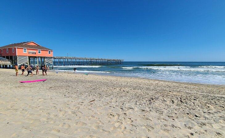 La playa y el muelle en Rodanthe