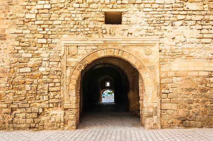 Skifa el Kahla (Puerta Negra)