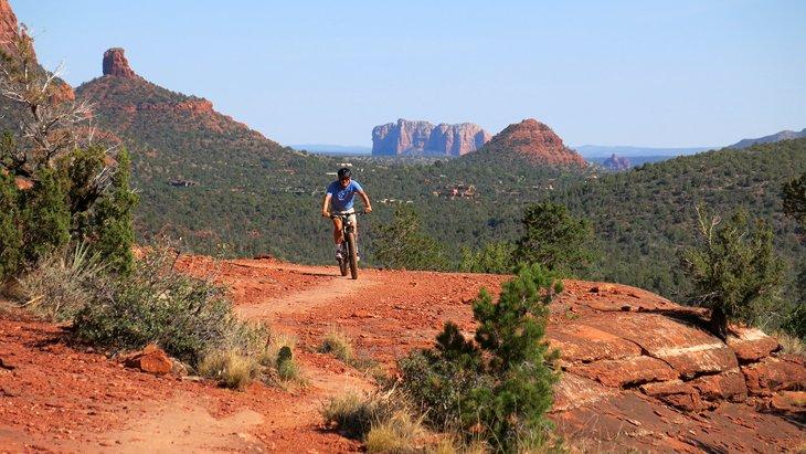Autor Michael Law en Mescal Trail en Sedona
