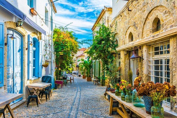 Escena de la calle en Alaçatı