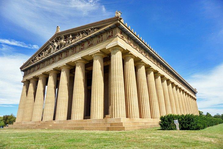 Partenón en el Centennial Park de Nashville