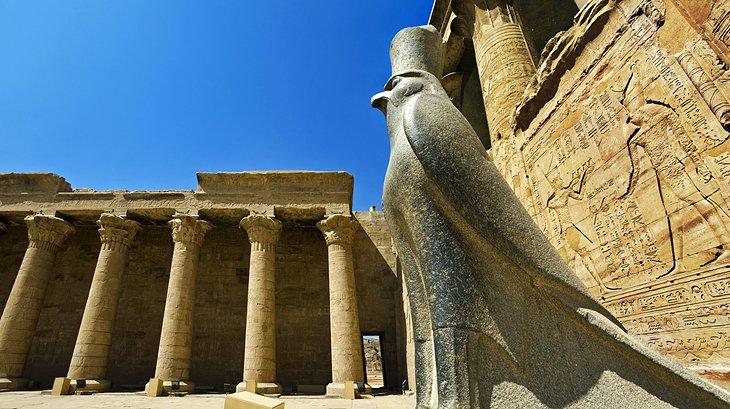 Geschichte des Tempels von Horus: Ein Tempel, der von Nachfolgen ptolemäischer Pharaonen errichtet wurde
