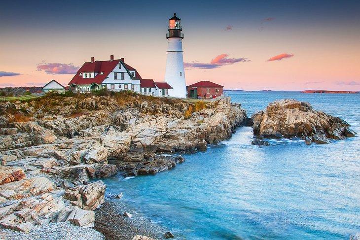 Faro de Portland Head al anochecer