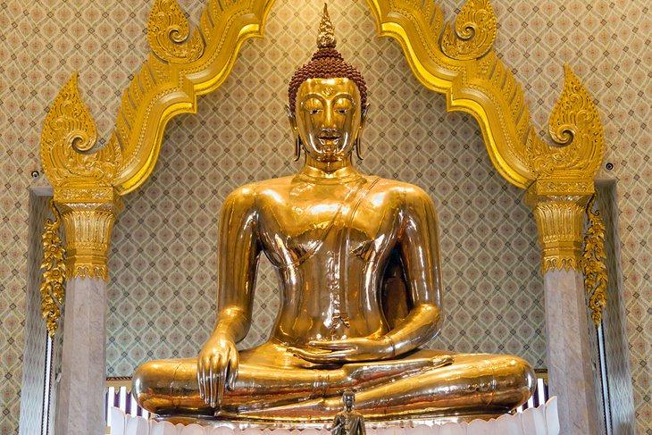 El Buda Dorado en Wat Traimit