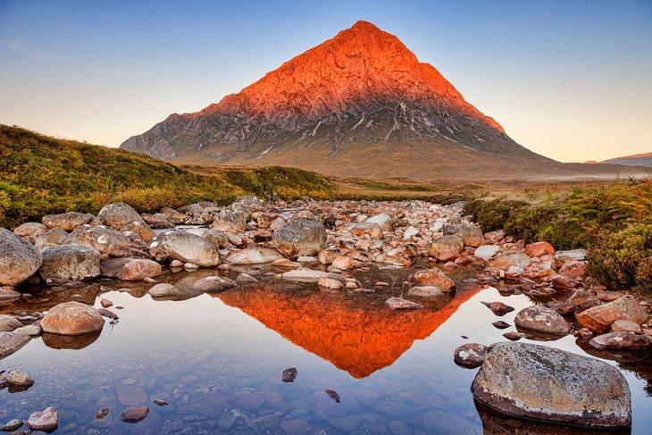 Amanecer en Buachaille Etive Mor en Glencoe, Escocia