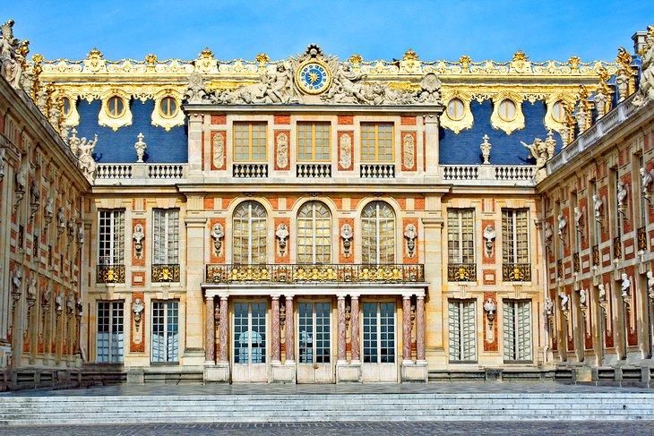 Patio de mármol, Château de Versailles