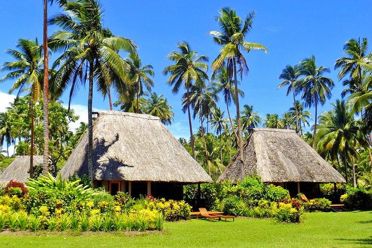 Bures, casas tradicionales fijianas en Vanua Levu