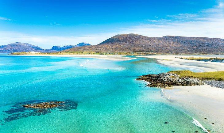 Vista hacia Luskentyre desde la playa de Seilebost en la Isla de Harris