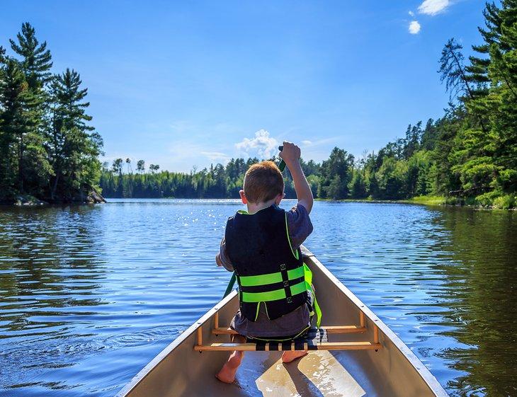 Canoeing en el Parque Nacional Voyageurs