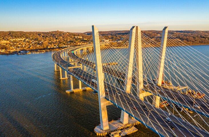 Blick über die Governor Mario M. Cuomo Brücke zwischen Nyack und Tarrytown