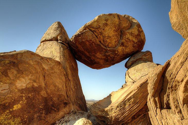 Roca Equilibrada