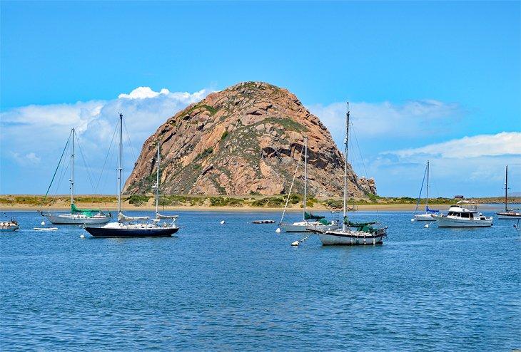 Vista de Morro Rock desde Tidelands Park