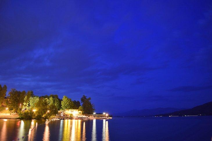 Lago George de noche
