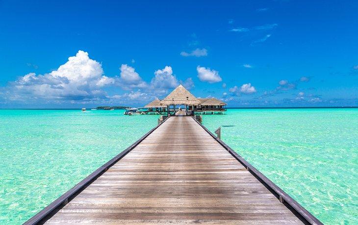 Bungalows sobre el agua en las Maldivas