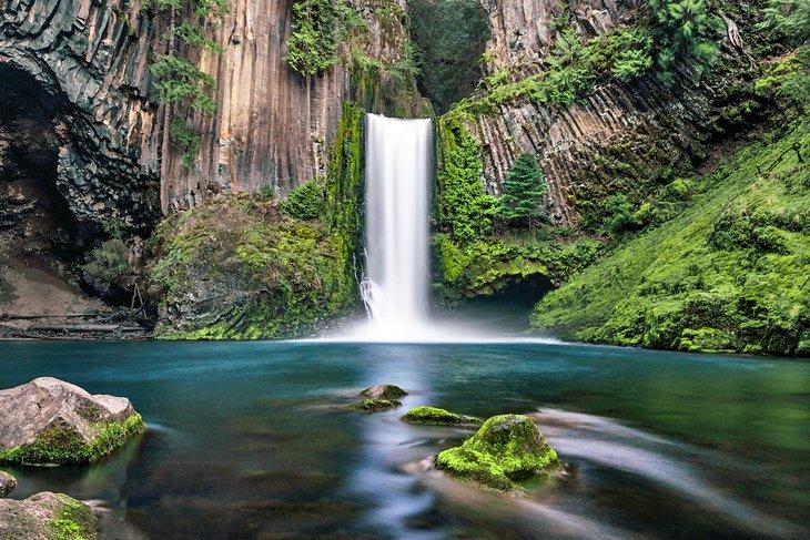 Cascada Toketee, cerca del Camping Toketee Lake