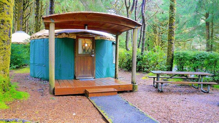 Yurt en el Parque Estatal Carl G. Washburne