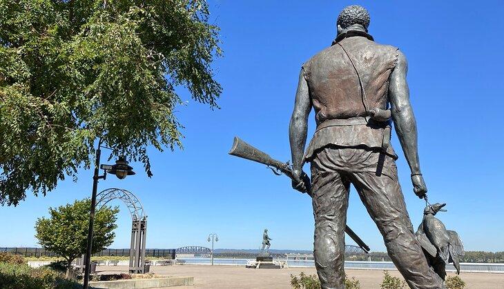 Estatuas en el Parque Waterfront de Louisville