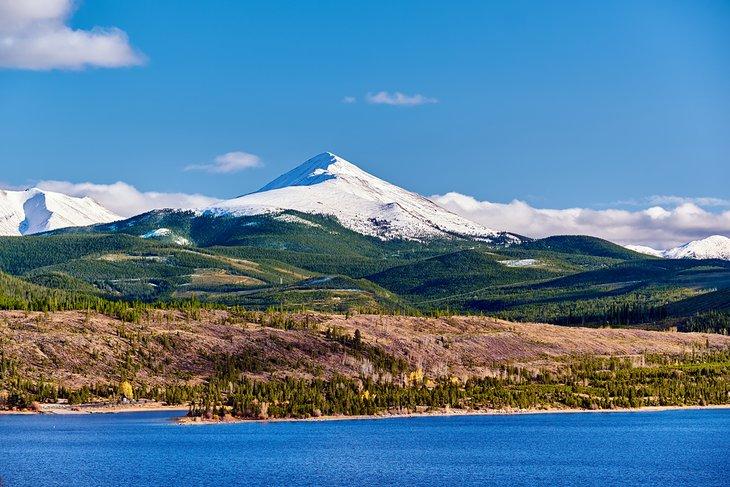 Lago Dillon y Swan Mountain
