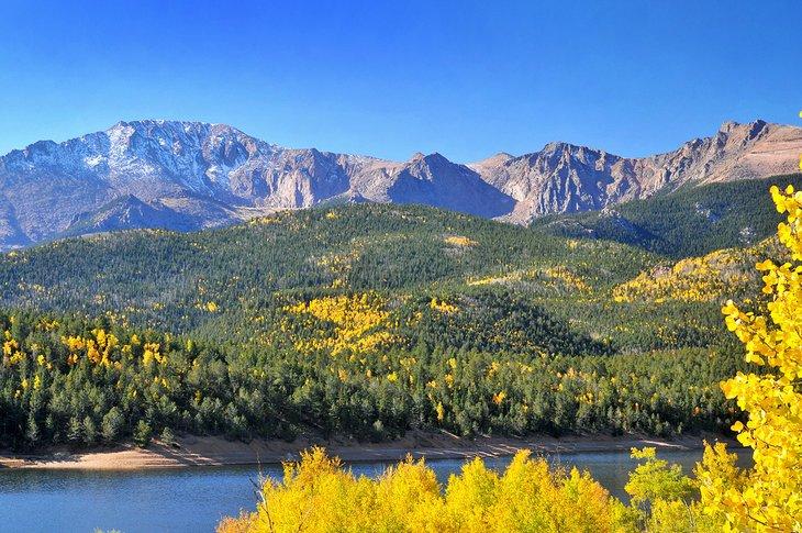Embalse Crystal en el Bosque Nacional Pike