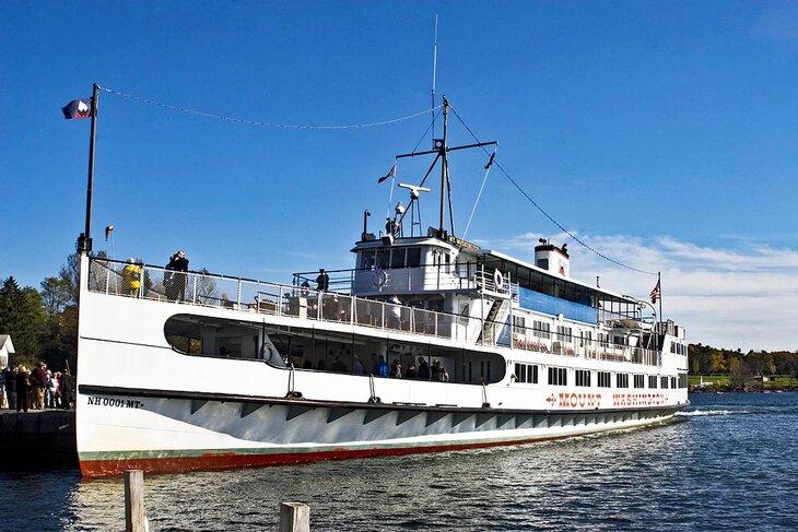 Le M/S Mount Washington à Wiers Beach, Lake Winnipesaukee