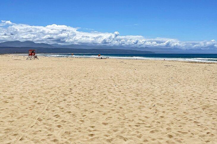 Lookout Beach