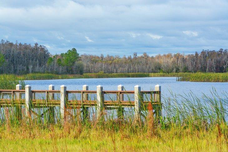 Fischpier am Mac Lake im Colt Creek State Park