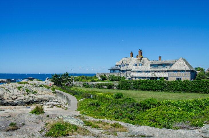 Camino de acantilado, Newport