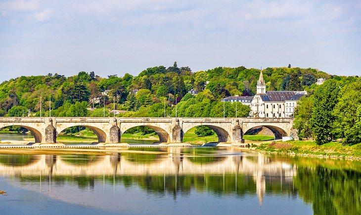 Pont Wilson über die Loire in Tours