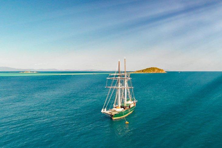 Velero anclado en las Islas Whitsunday