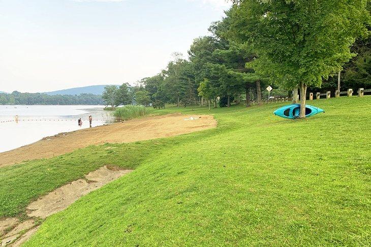Parque Estatal Lake Waramaug