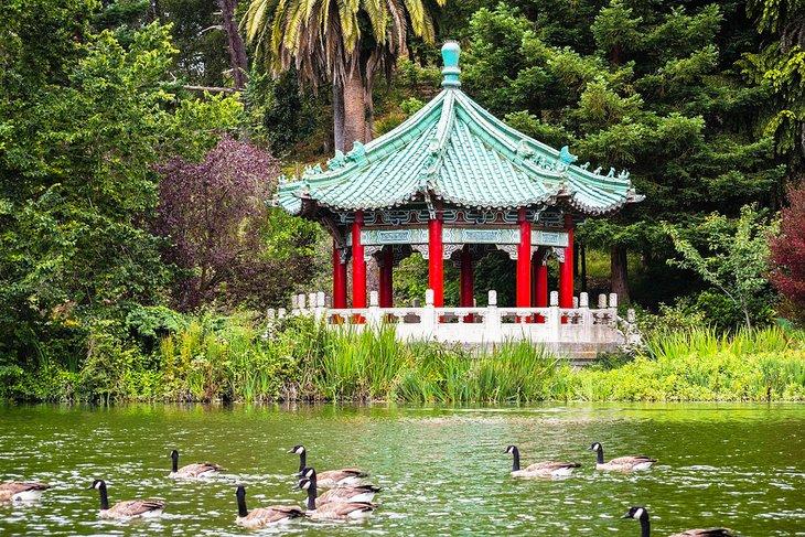 Pagoda China en Stow Lake