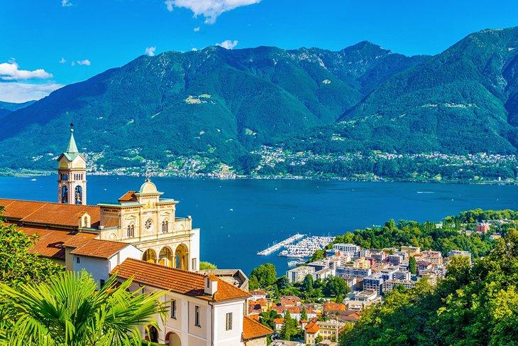 Vista del Monte Sagrado Madonna del Sasso, Locarno