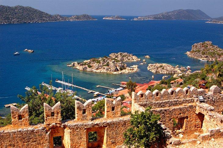 Vista sobre el Golfo de Kekova desde Kaleköy