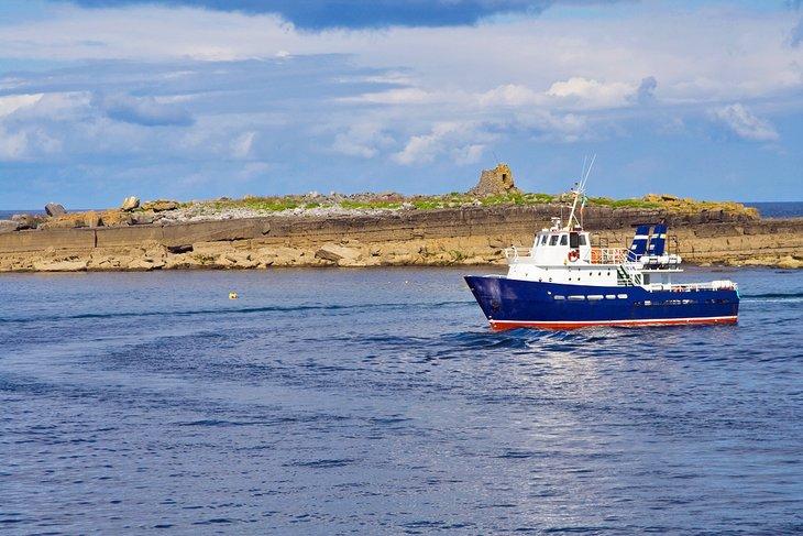 Ferry saliendo de Doolin hacia las Islas Aran
