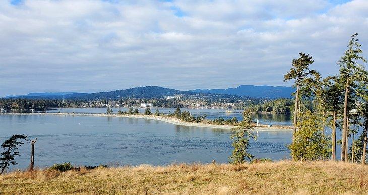 Vue sur Whiffin Spit depuis East Sooke