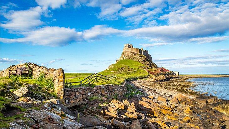 Isla Santa y Castillo de Alnwick