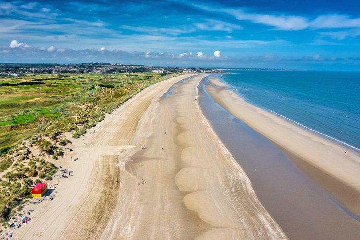 Vista aérea de la playa de Portmarnock