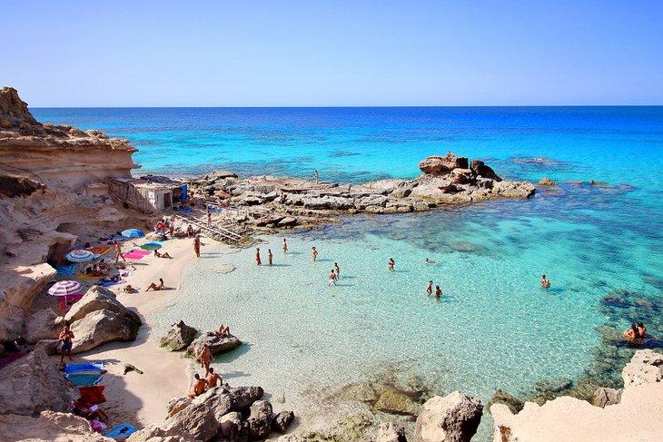Calo des Mort, Formentera