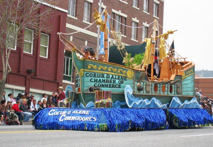 Desfile del Festival de las Flores de Manzana del Estado de Washington