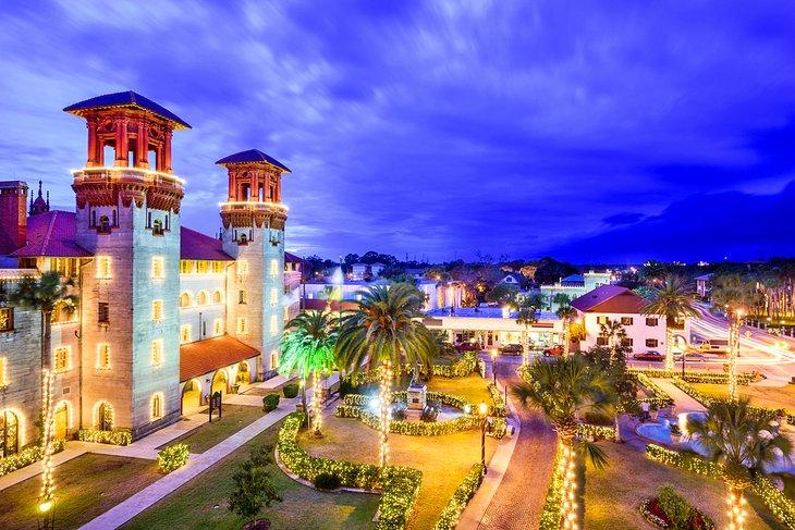 Luces navideñas en St. Augustine, Florida