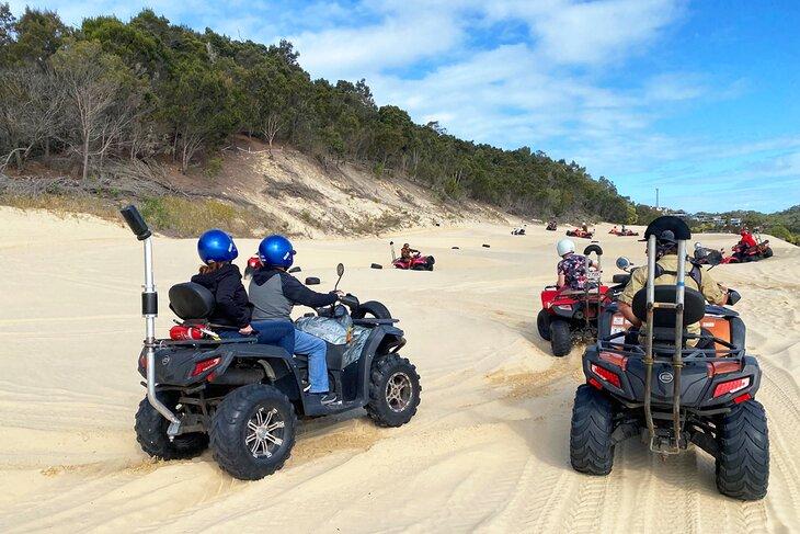 Tour en ATV Quad en el Tangalooma Island Resort en la Isla Moreton