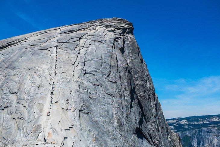 Câbles sur Half Dome