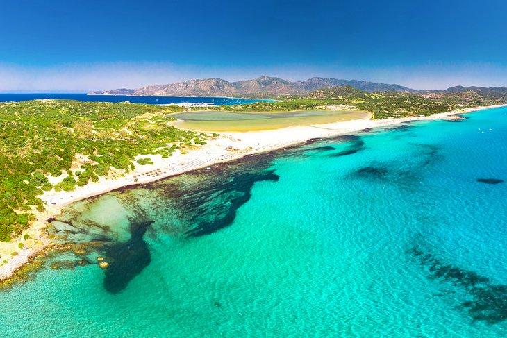 Vista aérea de la playa de Porto Giunco, Costa Rei