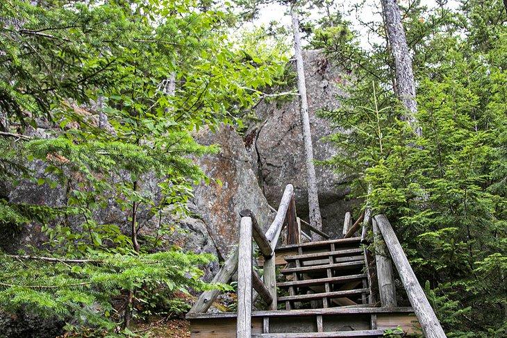 Cuevas Glaciares de Loon Mountain