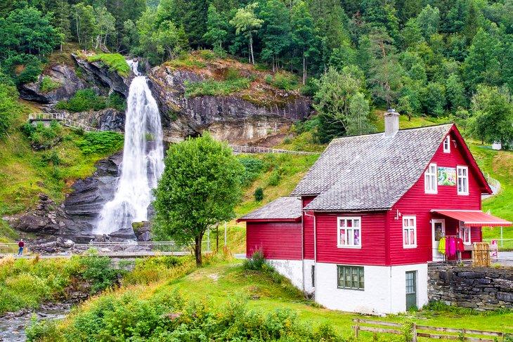 Cascada en Steinsdalsfossen