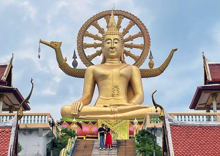 Temple Phra Yai
