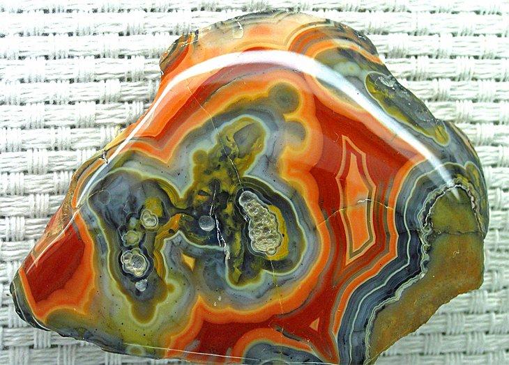 Museo de Geología | <a class="cc16_b" target="_blank" rel="nofollow noopener noreferrer" href="http://www.flickr.com/photos/jsjgeology/"> James St. John</a> / foto modificada
