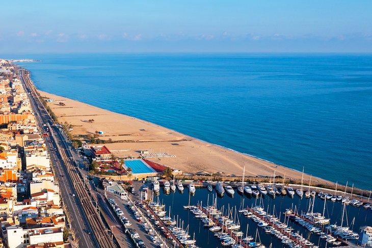 Vista aérea de la playa de Ocata en El Masnou