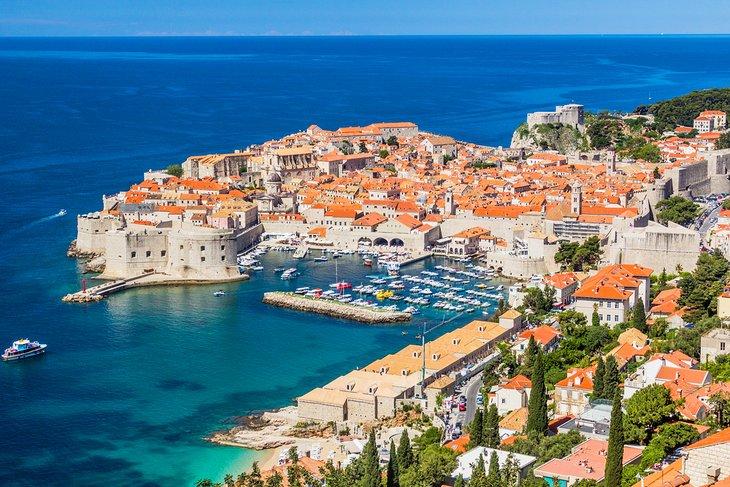 Vista aérea del casco antiguo de Dubrovnik, Croacia